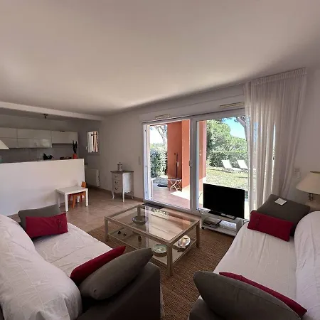 Apartmán T2 Avec Jardin, Piscine Et Parking Aux Issambres, Proche - Fr-1-768-34 *