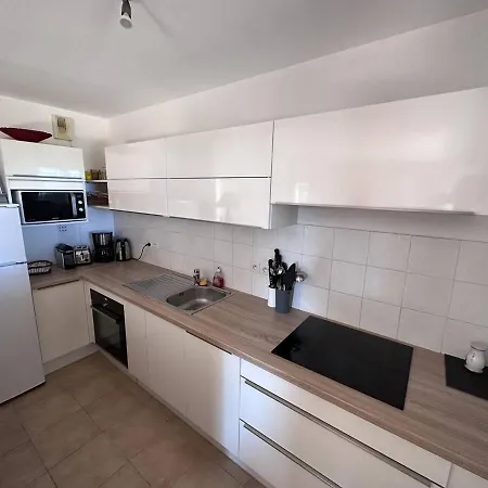 Apartmán T2 Avec Jardin, Piscine Et Parking Aux Issambres, Proche - Fr-1-768-34 Les Issambres